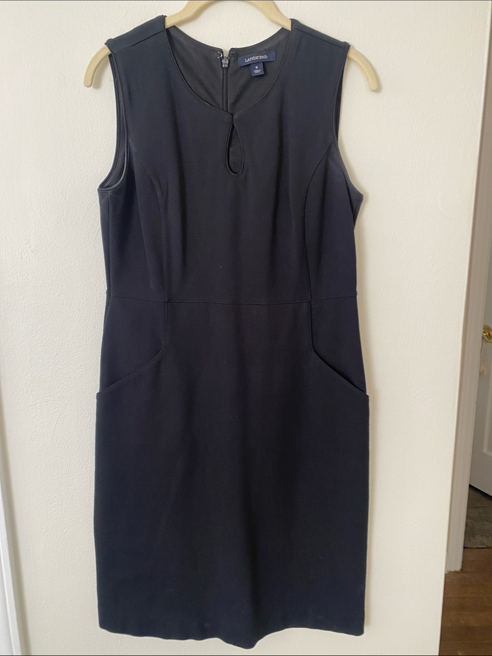 Lands' End Navy Sleeveless Sheath Dress- size 6